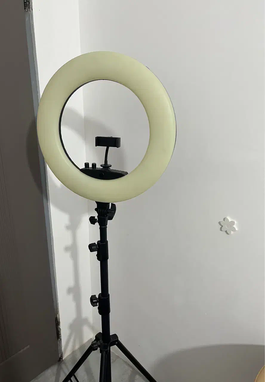 رینگ لایت|دوربین عکاسی و فیلم‌برداری|کرمان, |دیوار