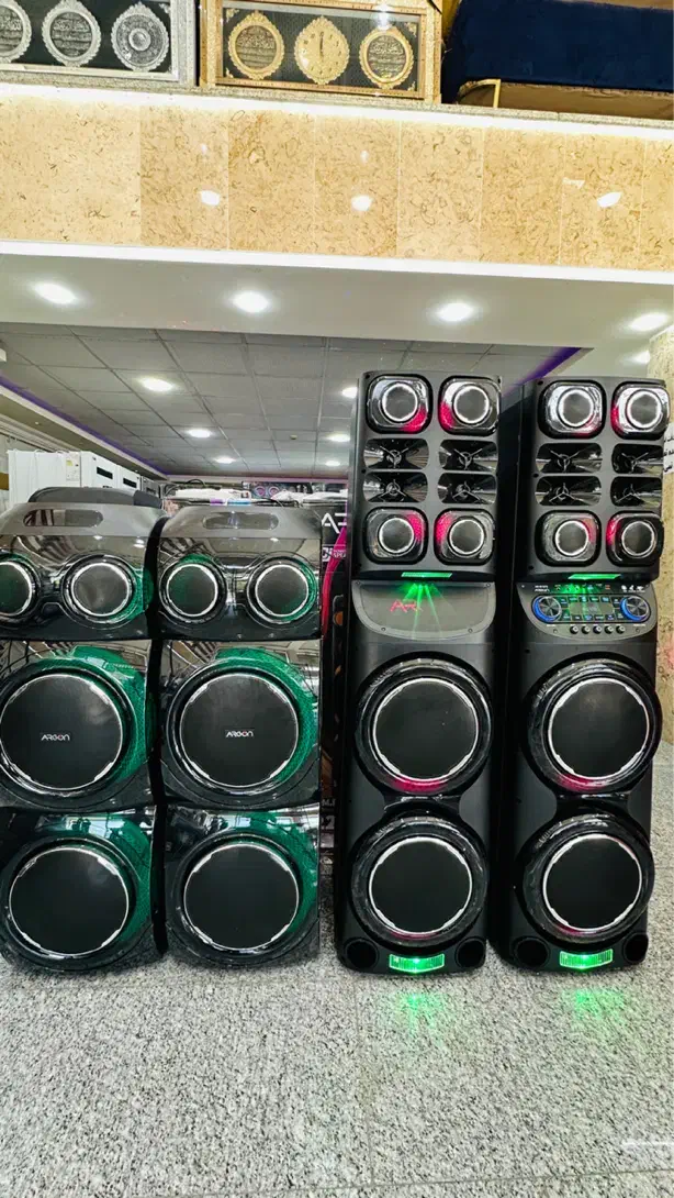 اسپیکرر دنیایی از زیبای و رقص نور|سیستم صوتی خانگی|ارومیه, |دیوار