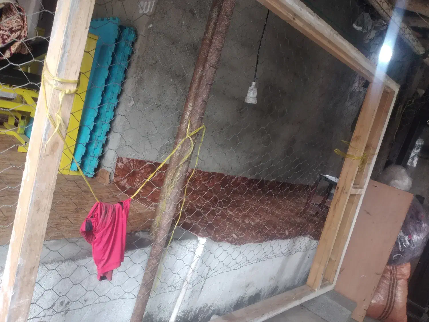 درب ورودی همراه با چارچوب|مصالح و تجهیزات ساختمان|رودسر, |دیوار