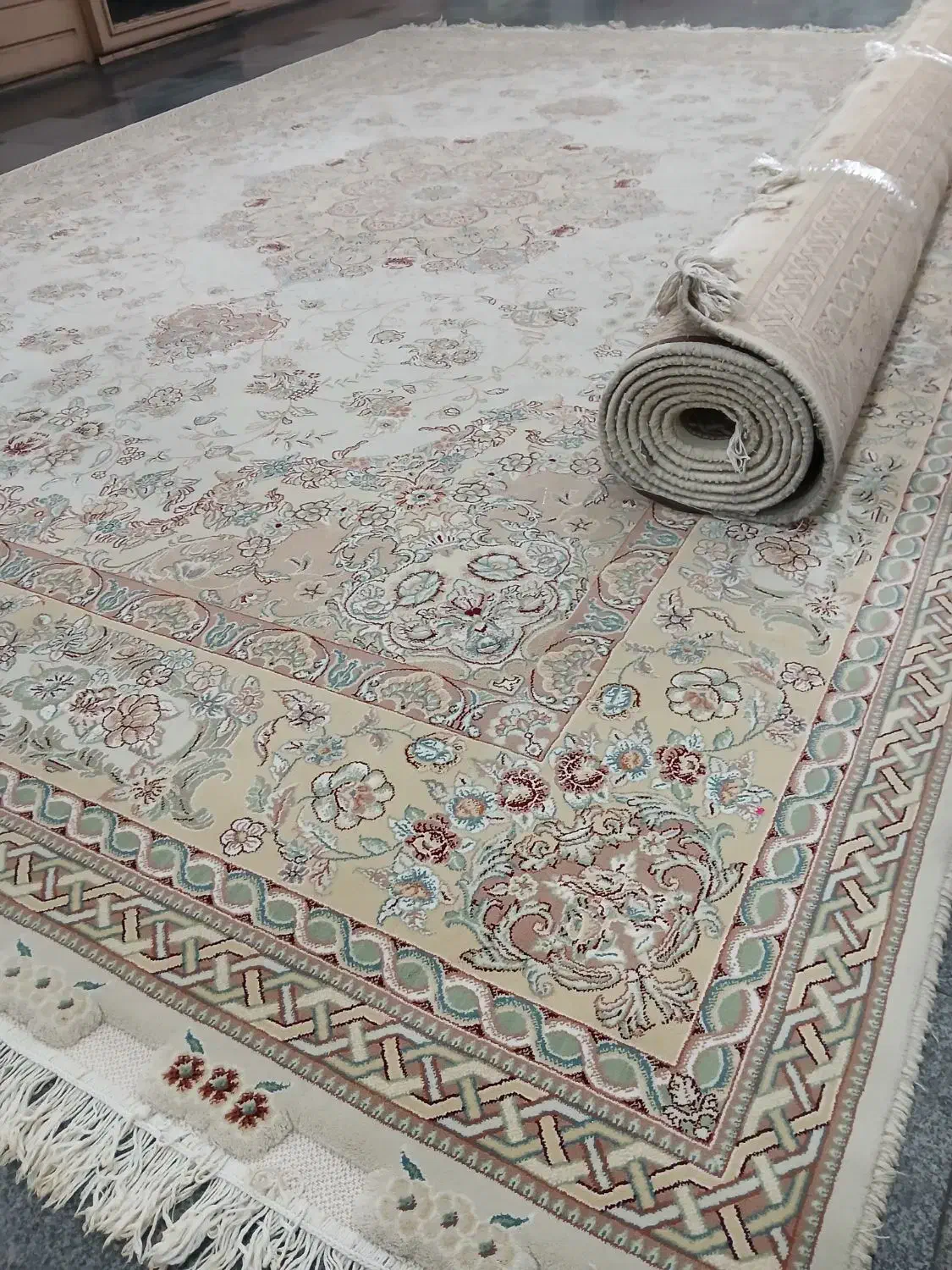 جفت ۱۲ متری خوب ۷۰۰ شانه|فرش|تهران, ستارخان|دیوار