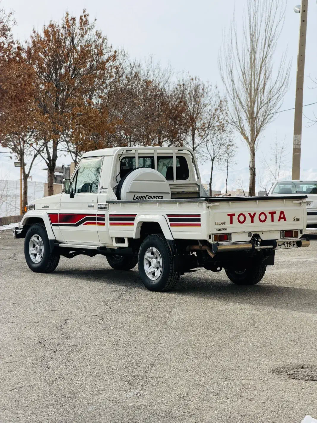 وانت لندکروز ۴/۵مدل ۲۰۰۱|خودرو سواری و وانت|سقز, |دیوار