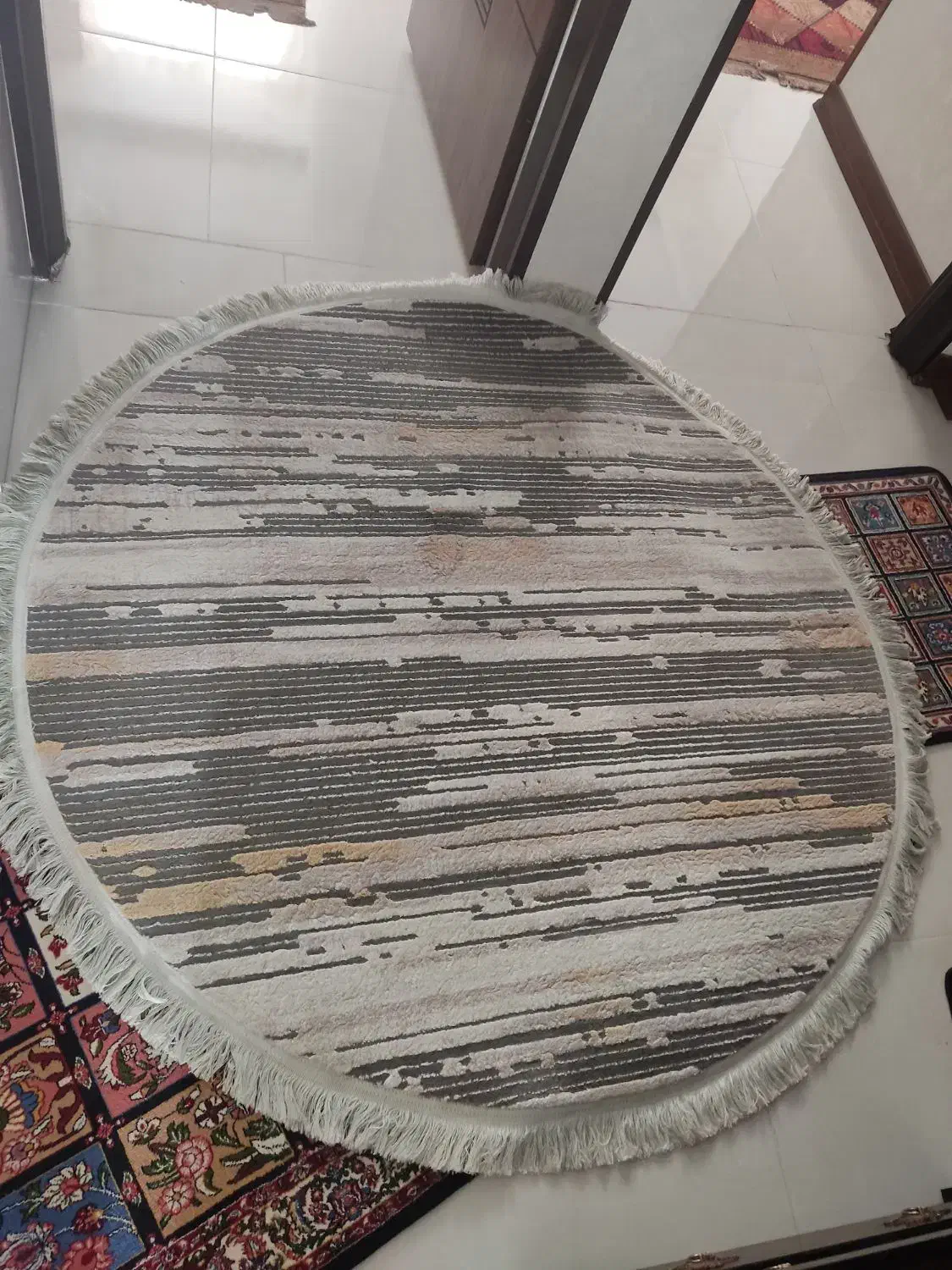 فرش گرد 1نیم در 1نیم|فرش|اصفهان, مارچین|دیوار