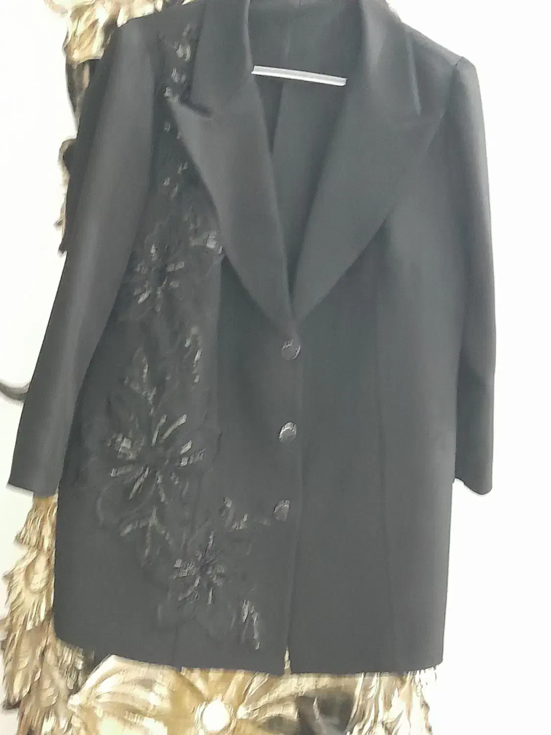 کت مشکی برای شب یلداکرپ  اصل زاغ سنگ کاری|لباس|مشهد, ایوان|دیوار