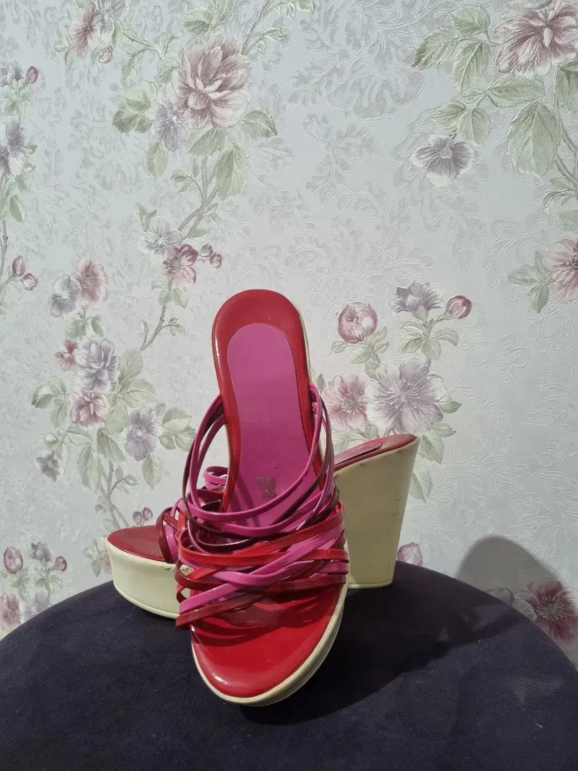 روفرشی|کیف، کفش، کمربند|اردبیل, |دیوار