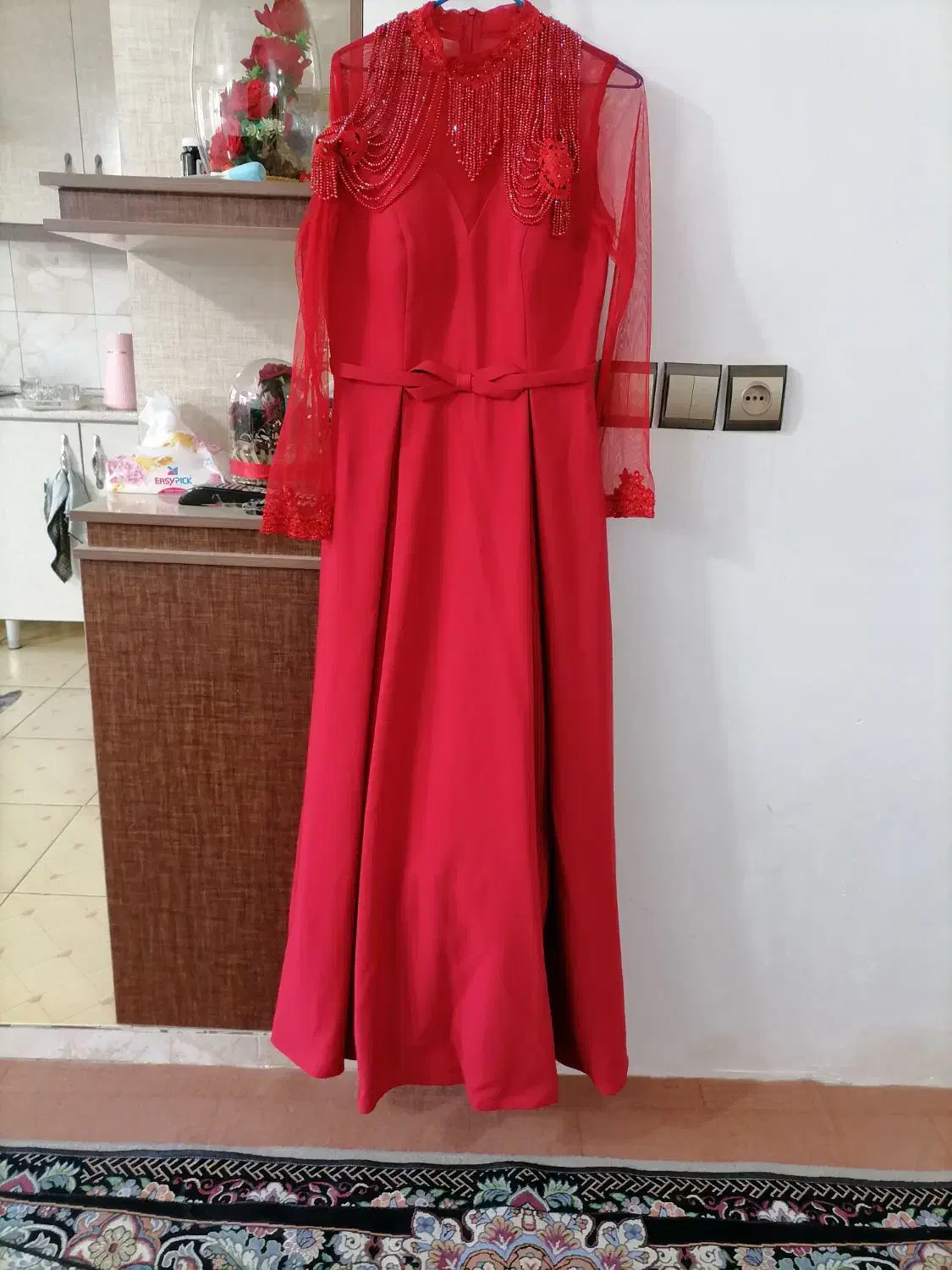 لباس مجلسی بلندباآستین طوری درحدنووسالم|لباس|فردوسیه, |دیوار