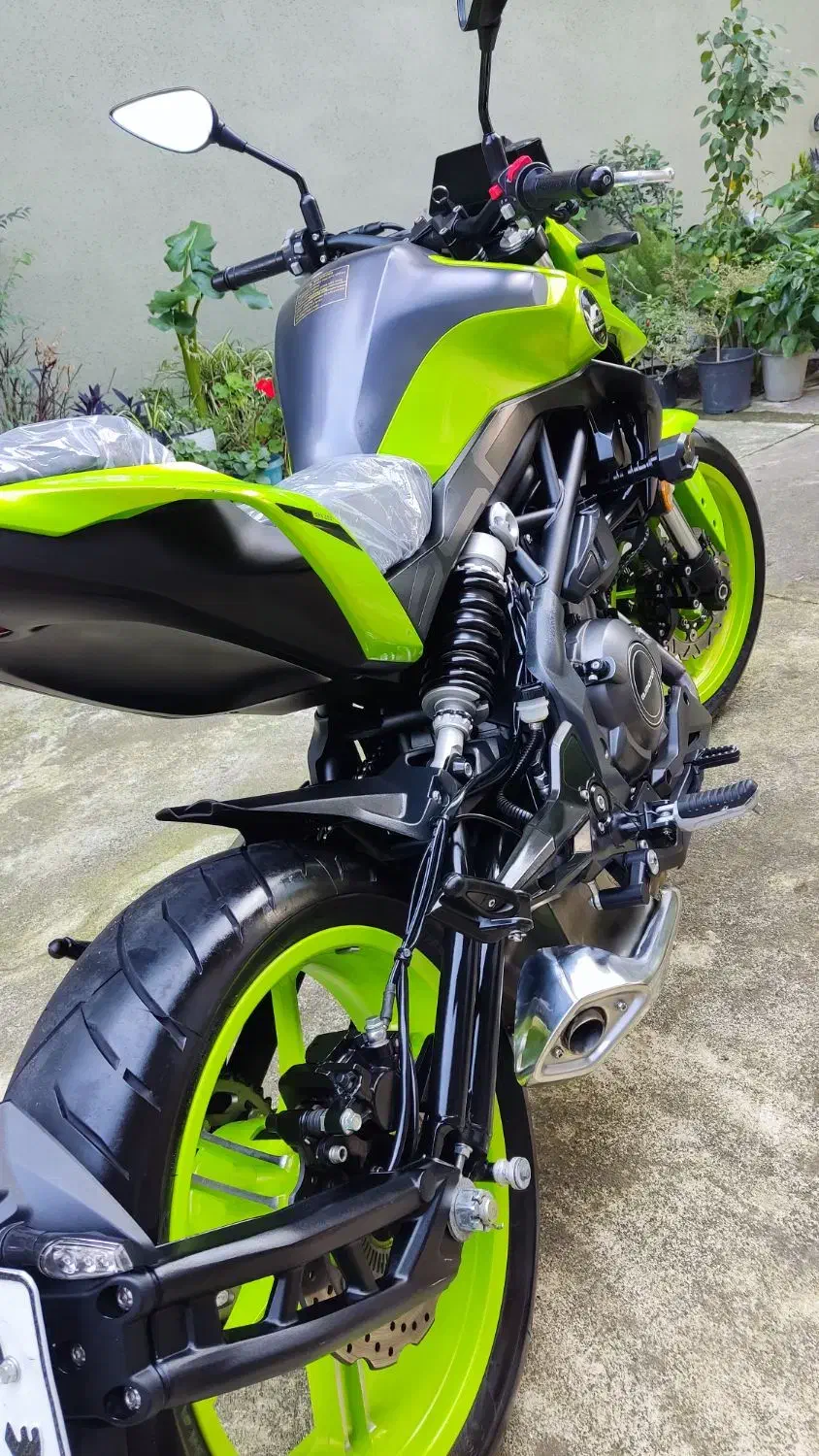 کیوجی مدل ۴۰۲ فروش معاوضه|موتورسیکلت|بندر انزلی, امامزاده|دیوار