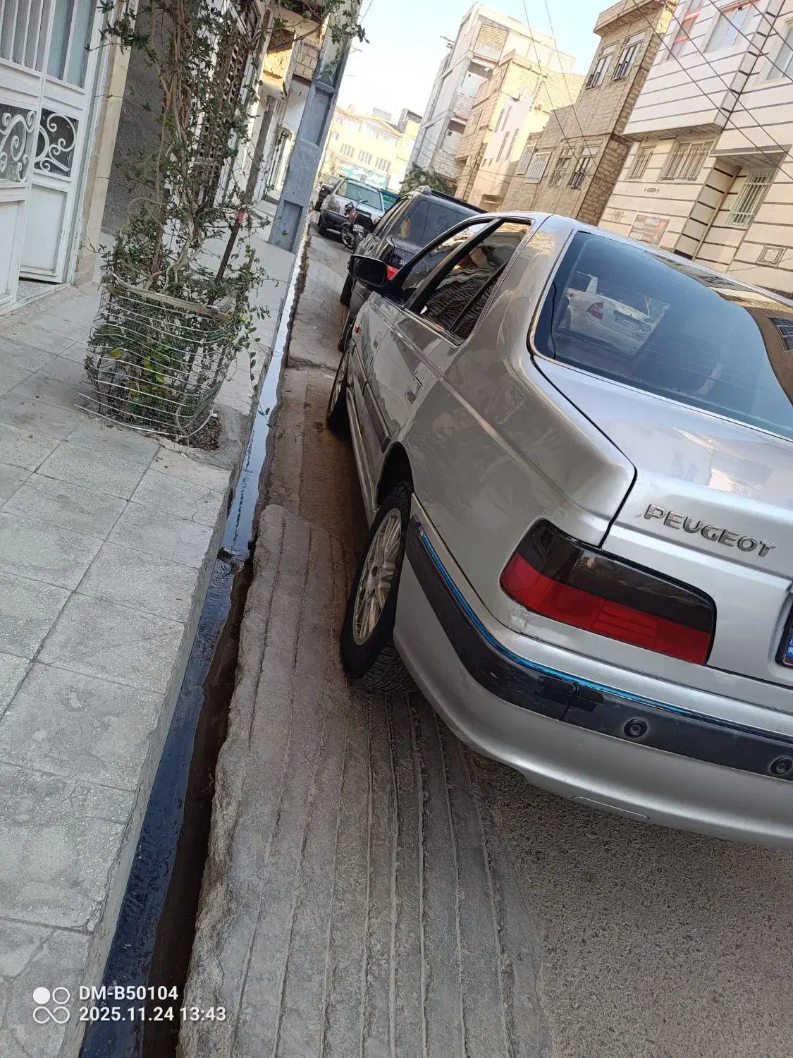 پژو پارس سال90 بدون افتاب سوختگی|خودرو سواری و وانت|قم, ولیعصر|دیوار