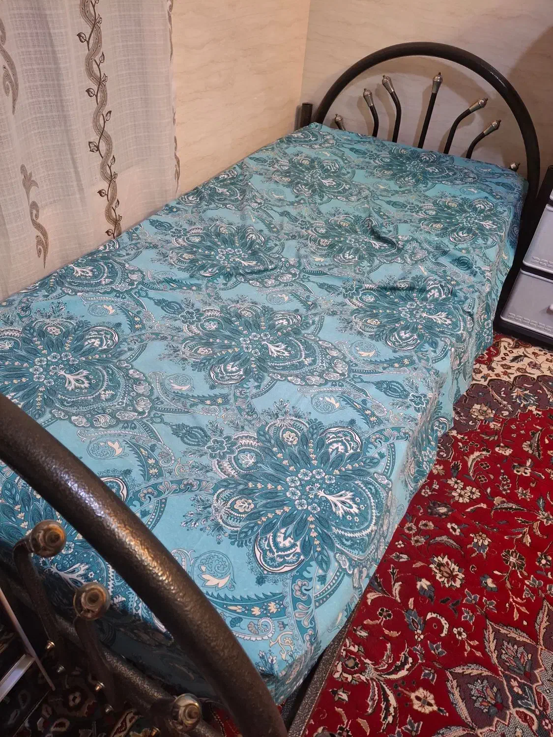 تخت یک نفره فرفورژه|تخت و سرویس خواب|شاهرود, |دیوار