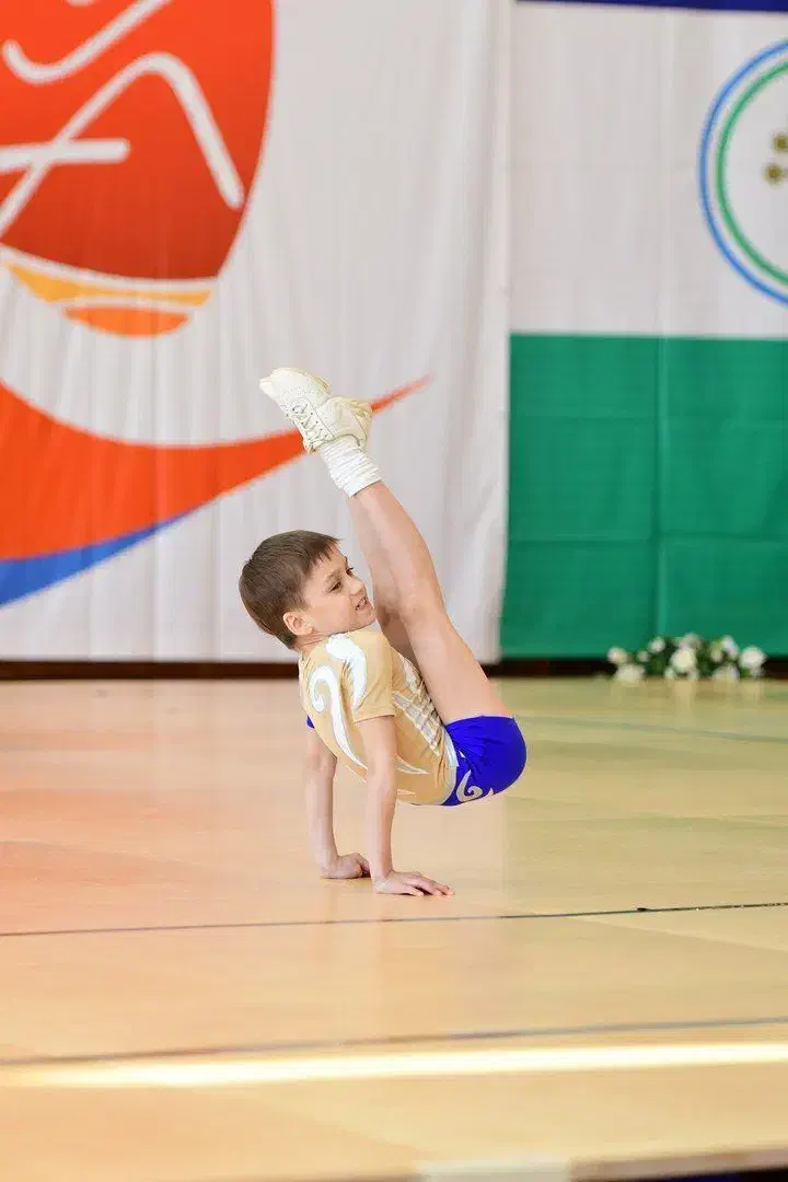 ژیمناستیک|خدمات آموزشی|بهارستان, |دیوار