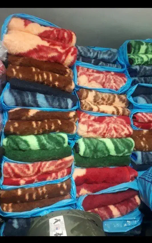 پتو مسافرتی دونفره|رختخواب، بالش، پتو|صحنه, |دیوار