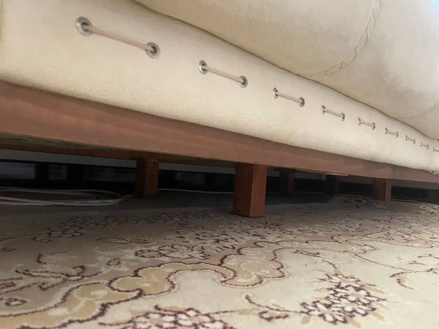 مبل ۸نفره چستر|مبلمان خانگی و میز عسلی|شاهین‌شهر, نظامی|دیوار