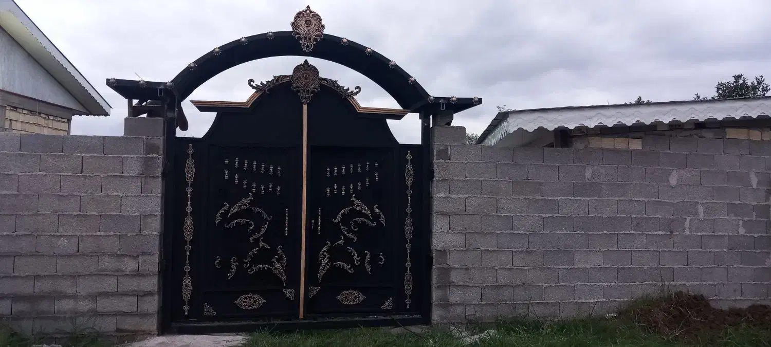 درب حیاطی به با تحفیف ویژه|خدمات پیشه و مهارت|لاهیجان, انقلاب|دیوار