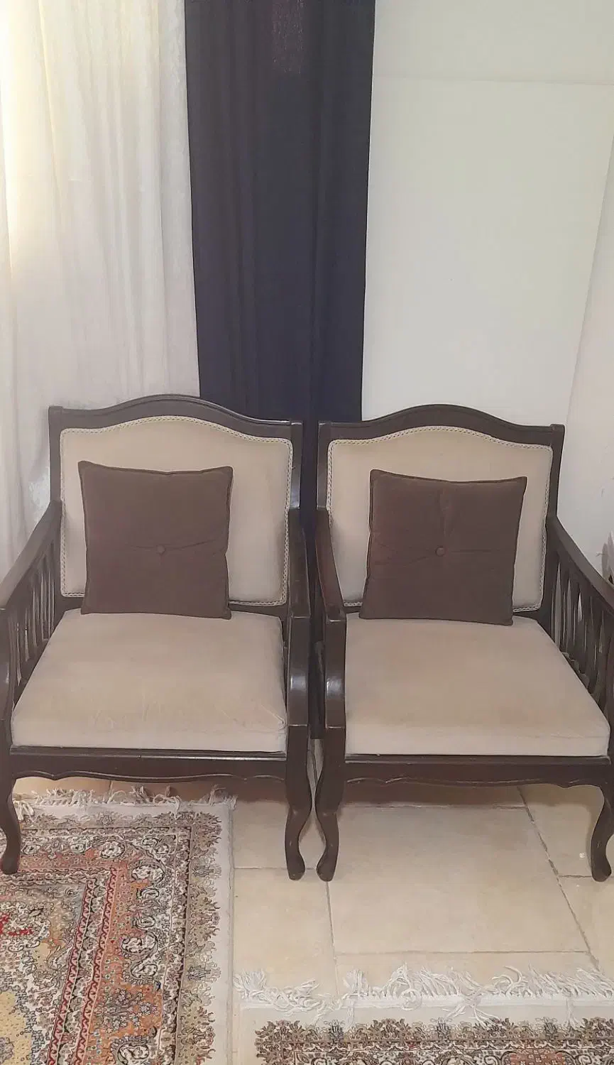 دو عدد مبل تک نفره|مبلمان خانگی و میز عسلی|پاکدشت, شهرک امام رضا|دیوار