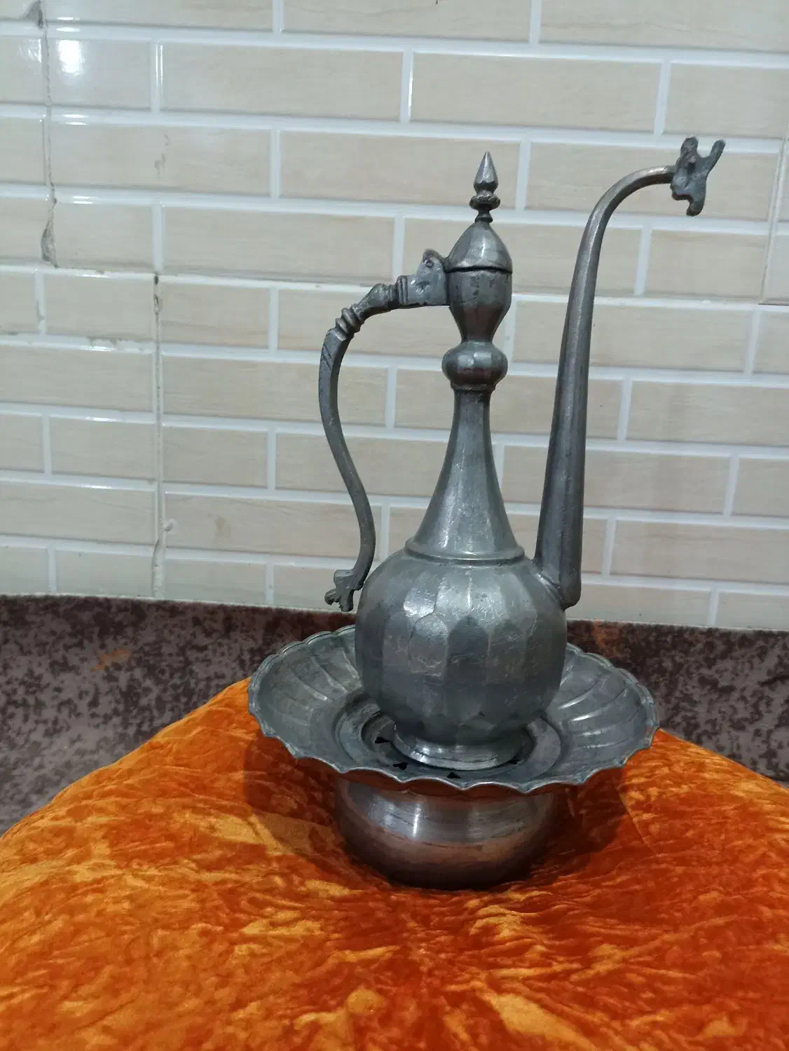 افتابه و لگن|کلکسیون اشیاء عتیقه|یزد, |دیوار