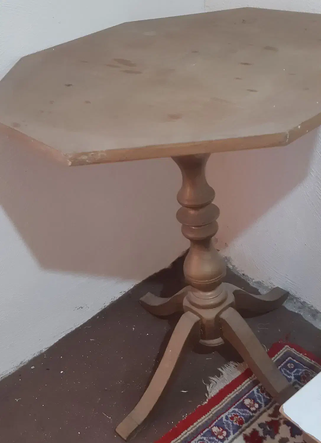 میزخاطره|میز تلفن|نیشابور, شهید جعفری|دیوار