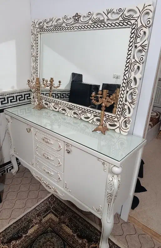 آیینه کنسول|بوفه، ویترین، کنسول|قم, حکمت شمالی|دیوار
