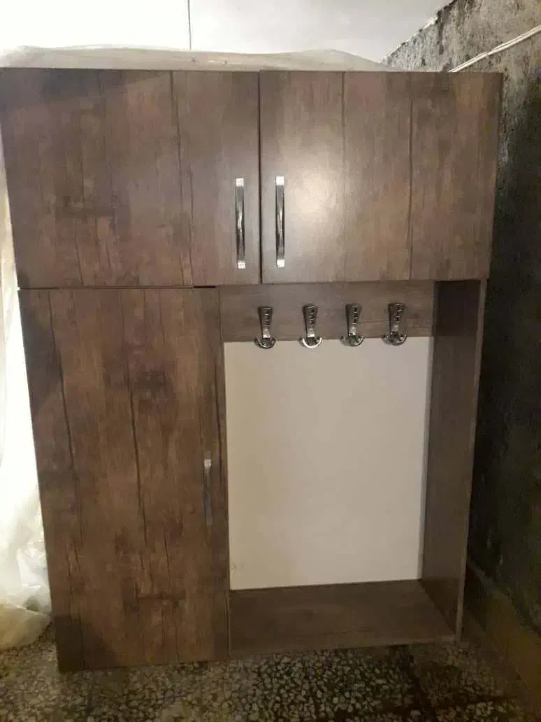 کمد|جاکفشی، کمد، دراور|صومعه‌سرا, |دیوار