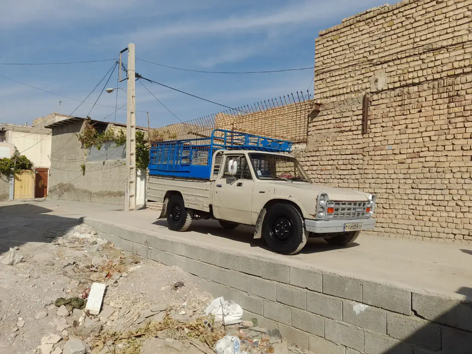 نیسان|خودرو سواری و وانت|ابریشم, |دیوار