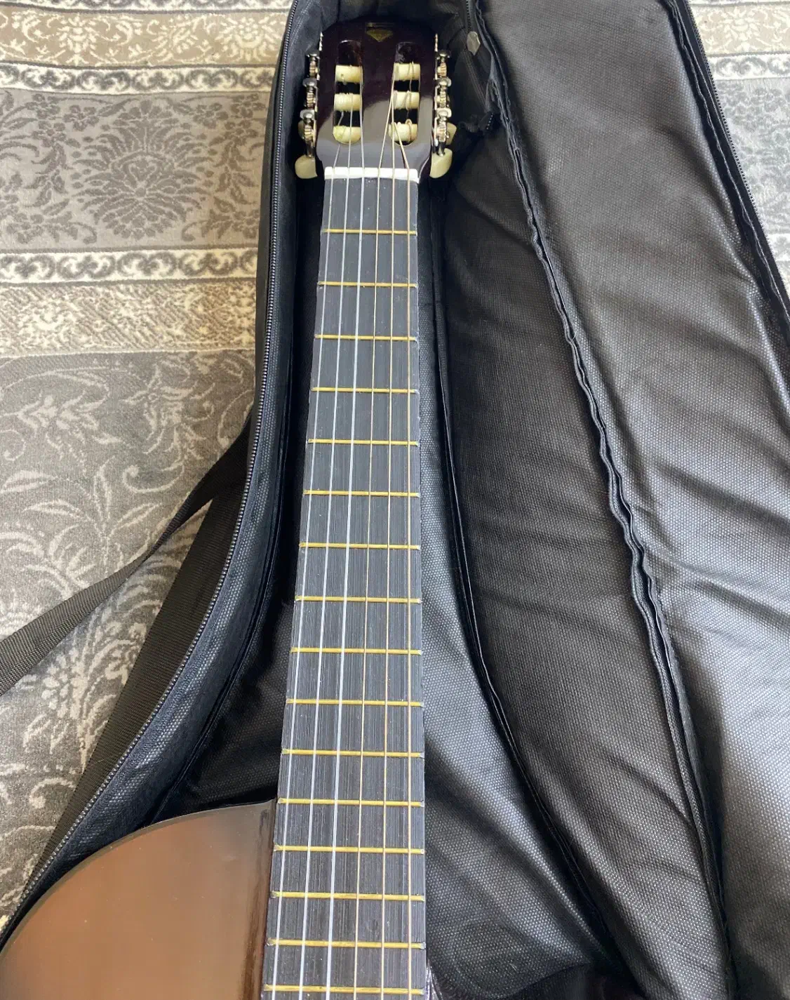 گیتار|گیتار، بیس، امپلیفایر|تبریز, |دیوار