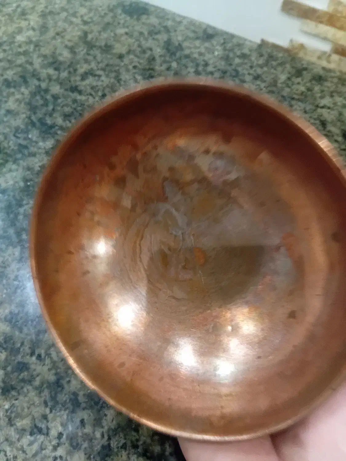 کاسه مسی انتیگ گرد کار بلد|کلکسیون اشیاء عتیقه|اندیشه, اندیشه فاز ۴|دیوار