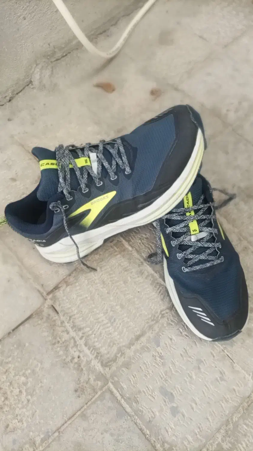 کتونی اورجینال سایز ۴۶|کیف، کفش، کمربند|هشترود, |دیوار