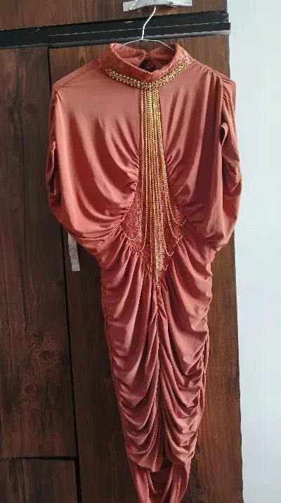 لباس ها نو و تمیز|لباس|سمنان, |دیوار