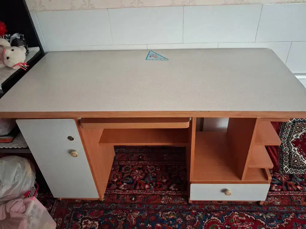 میز کامپیوتر MDF کشودار و کمددار شیک|میز تحریر و کامپیوتر|کرمان, |دیوار