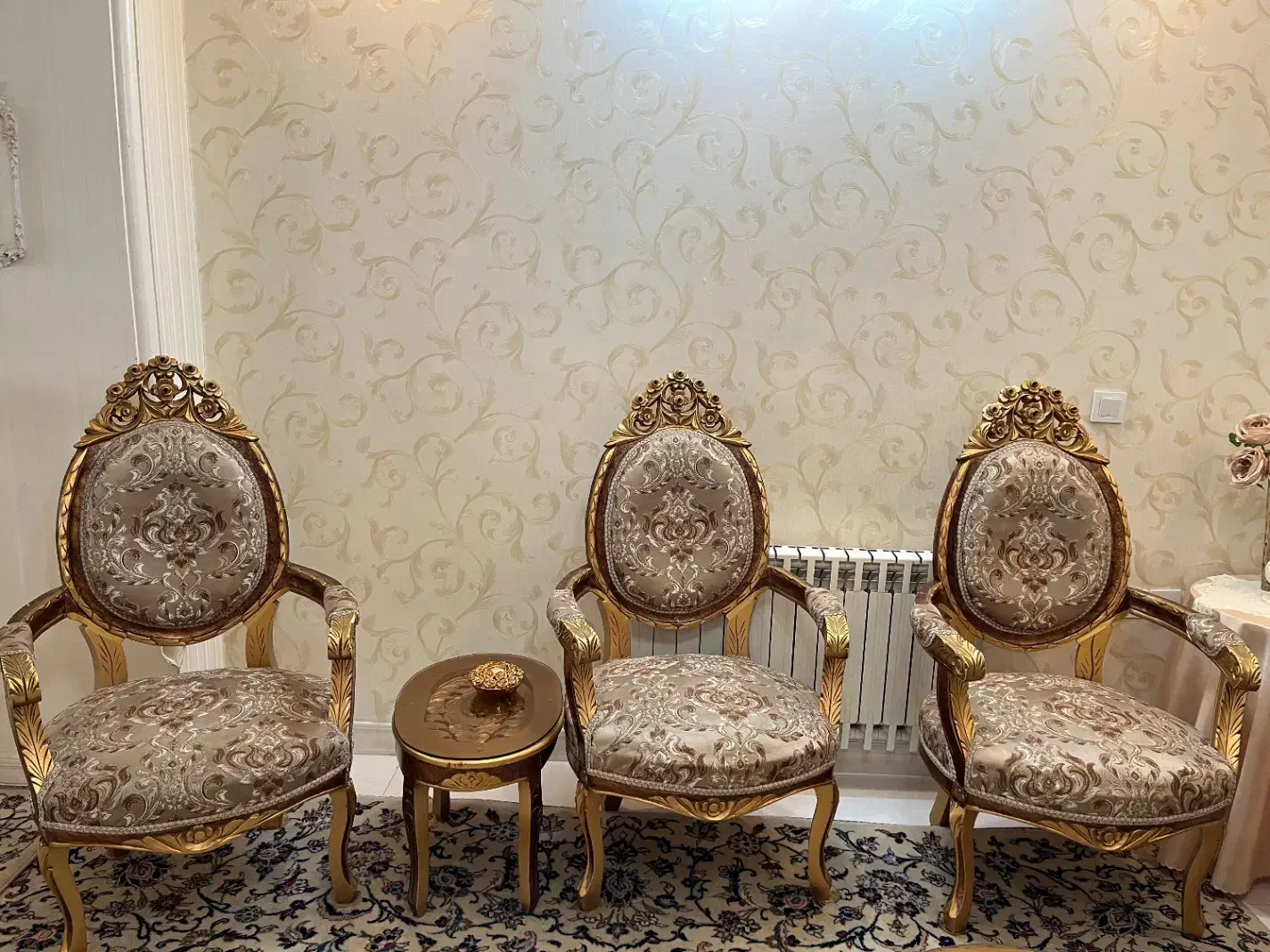 مبل کلاسیک|مبلمان خانگی و میز عسلی|کرج, کارخانه قند|دیوار