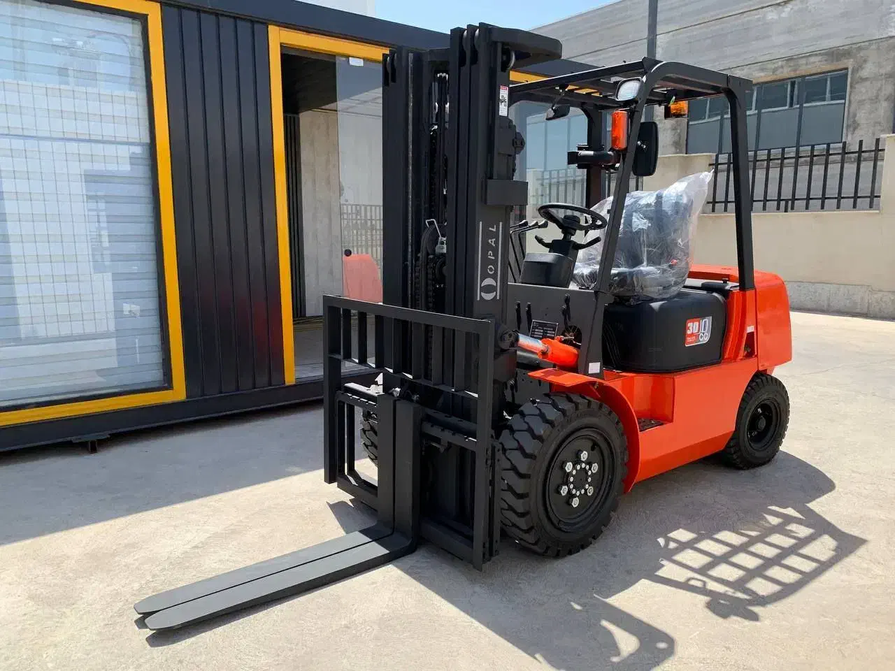 لیفتراک یانمار / شرایط نقد و اقساط|ماشین‌آلات صنعتی|کرمان, |دیوار