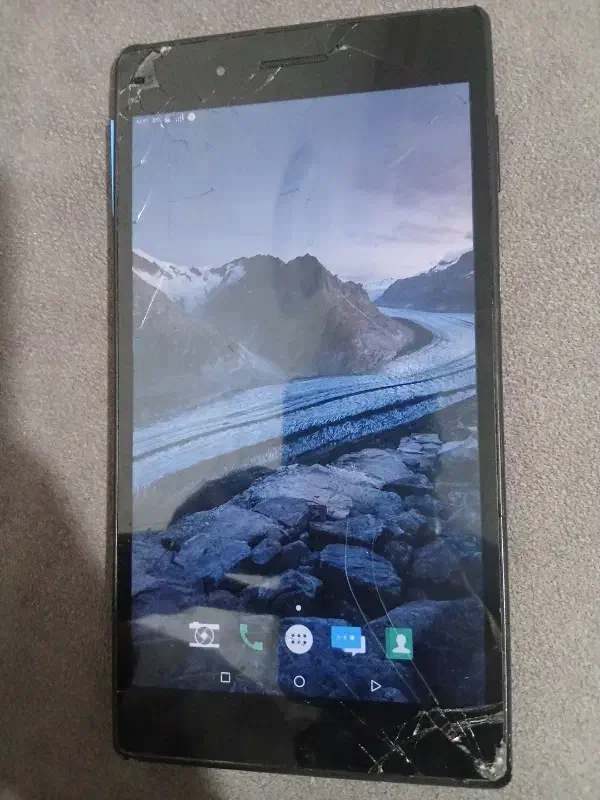 تبلت لنوو|تبلت|تربت‌حیدریه, ترمینال|دیوار