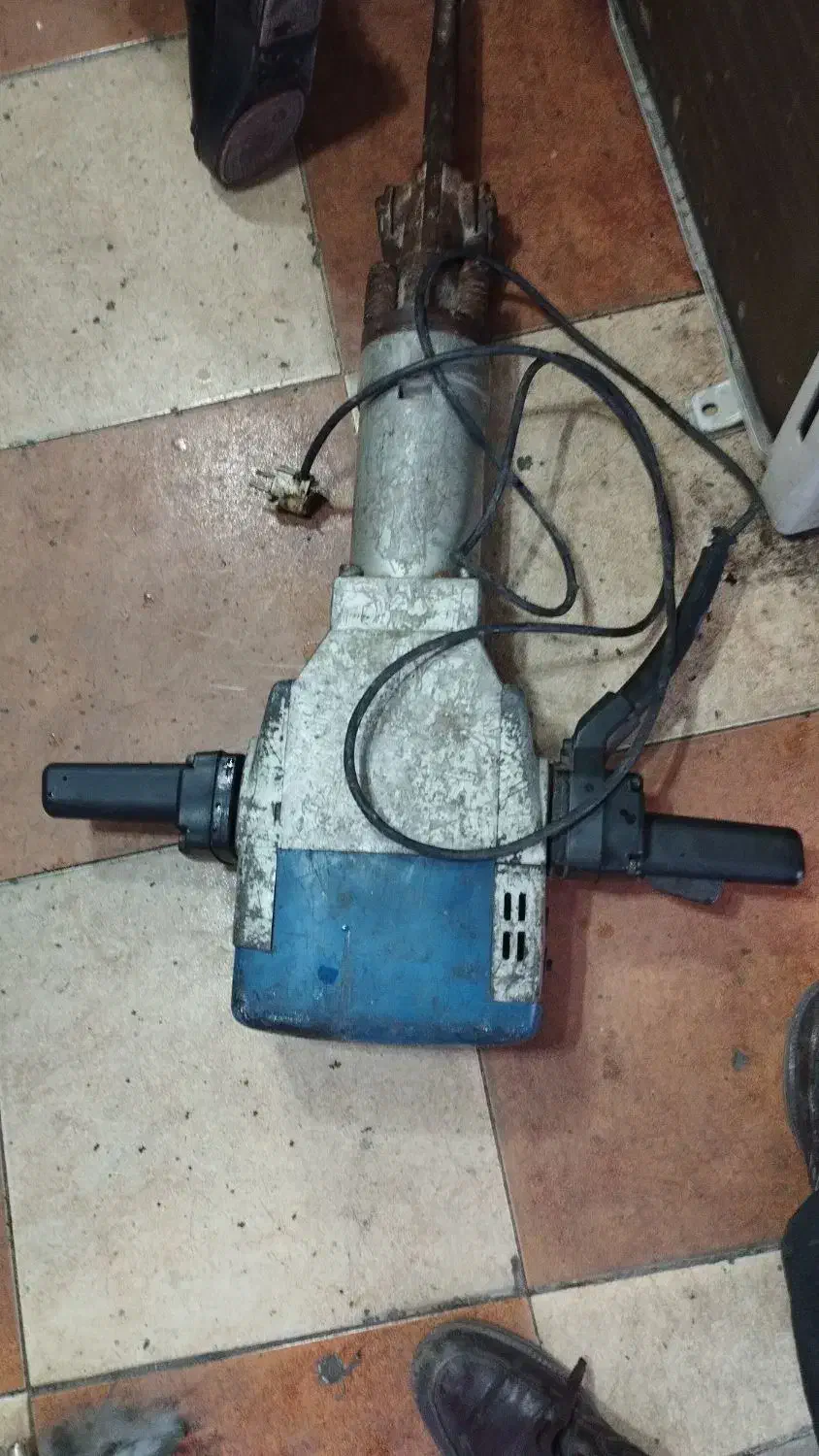 تخریب بادریل و سبک ودریل سنگین|خدمات پیشه و مهارت|دزفول, |دیوار