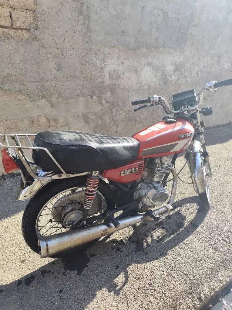 موتور پارکینگی تمیز همراه با برگه پارکینگ|موتورسیکلت|رامشیر, |دیوار