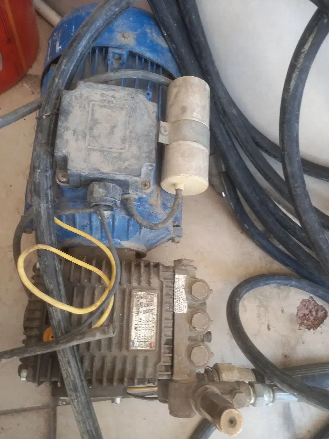 کارواش|ماشین‌آلات صنعتی|فامنین, |دیوار