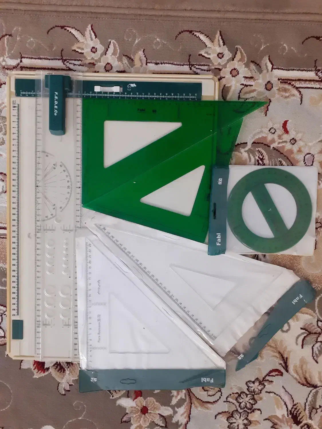 وسایل کامل نقشه کشی|لوازم التحریر|بروجرد, |دیوار