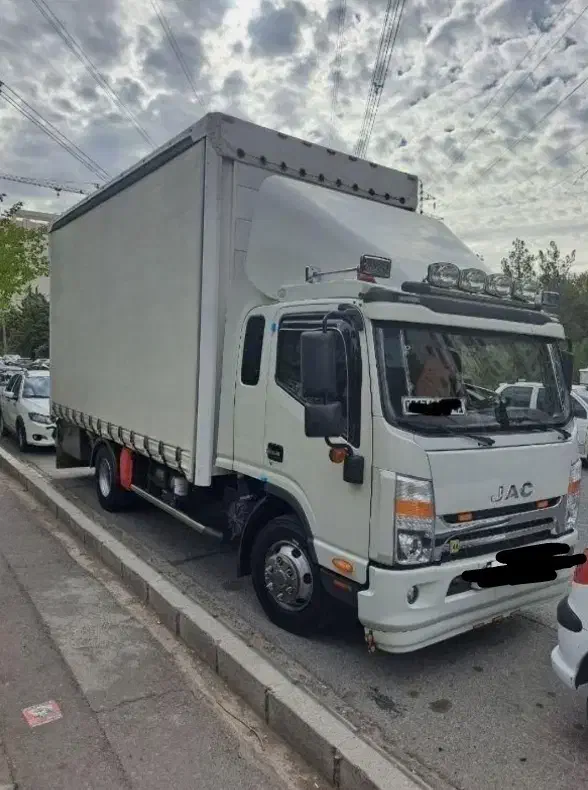 باربری و حمل بار و اثاثیه منزل شبانه روزی با کارگر|خدمات حمل و نقل|کرمان, |دیوار