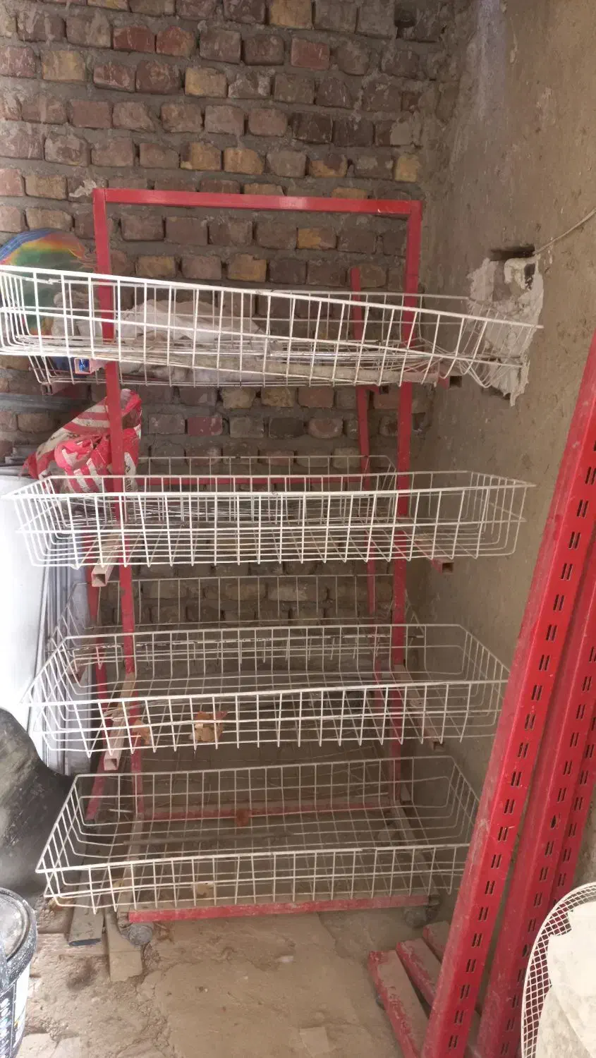 دوتا سبدچیپس وپفک چهار طبقه یک عددقفسه وسط دومتری|فروشگاه و مغازه|زابل, |دیوار