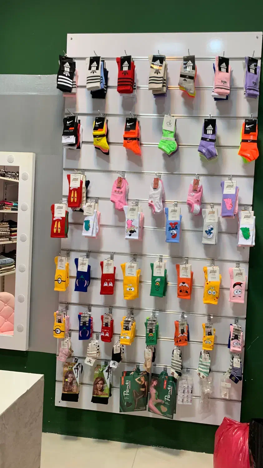 تخته شیاردار|فروشگاه و مغازه|لاهیجان, کوی خزر|دیوار