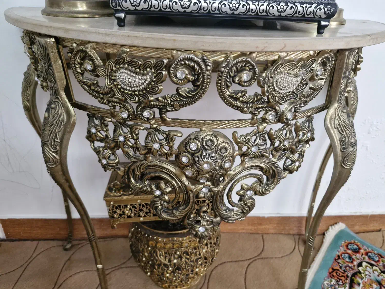 آیینه و شمعدان|آینه|اردبیل, |دیوار