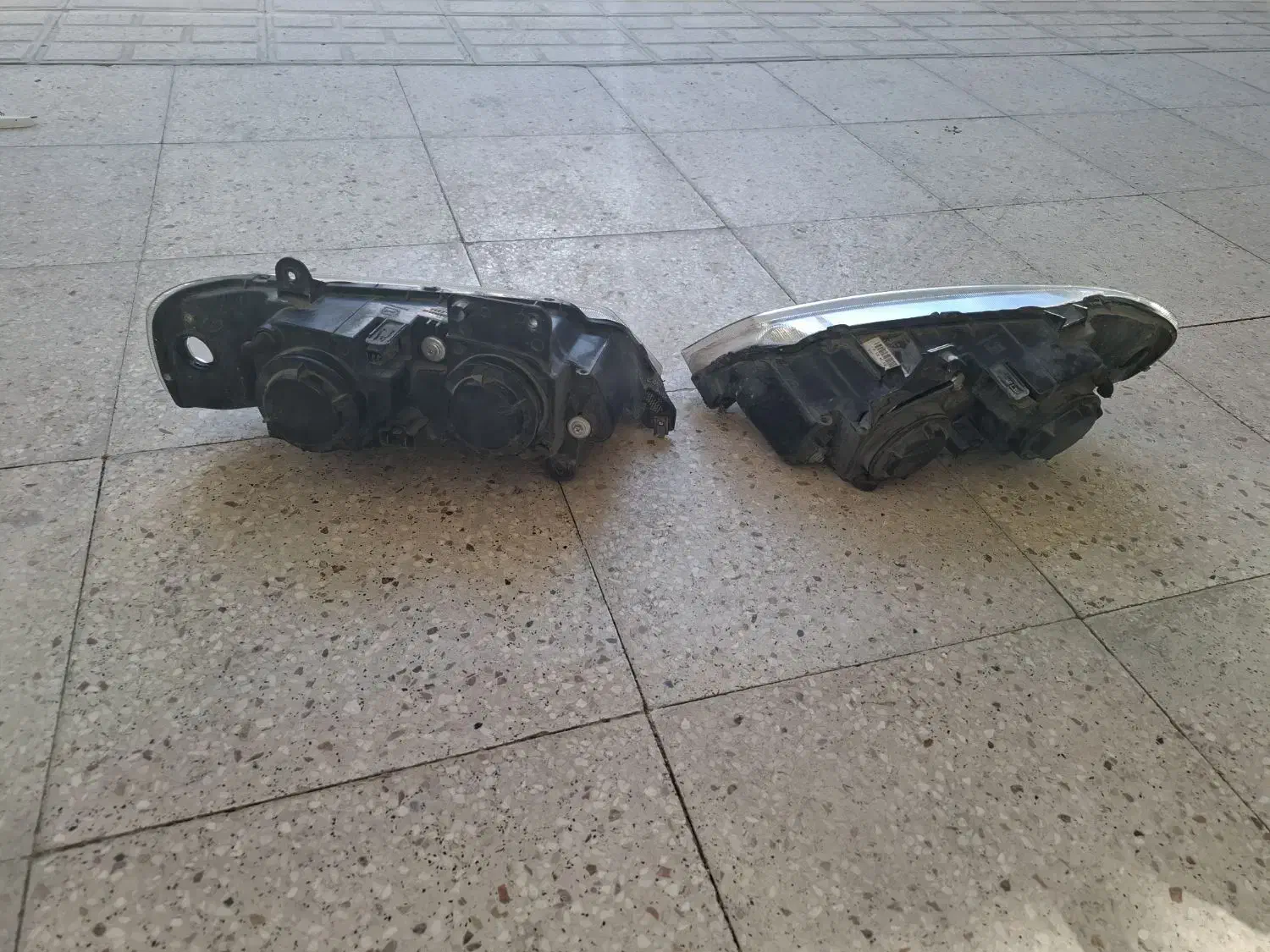 فروش یک جفت چراغ جلو پژوپارس|قطعات یدکی و لوازم جانبی|جوانرود, |دیوار