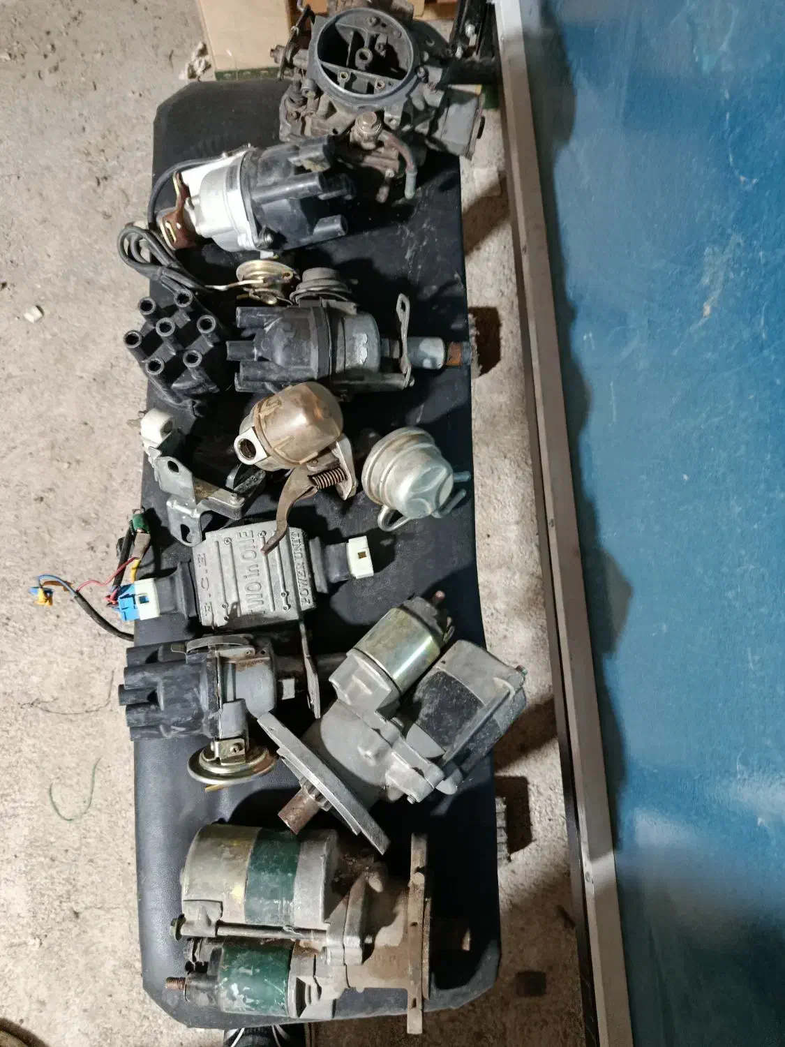 تعدادی وسایل ماشین پاترول و پاژن بصورت کلی|قطعات یدکی و لوازم جانبی|فردیس, فردیس|دیوار