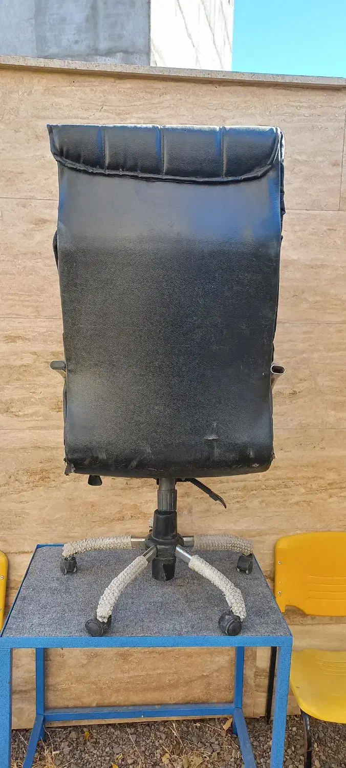 صندلی مدیریت|مبلمان اداری|میانه, |دیوار