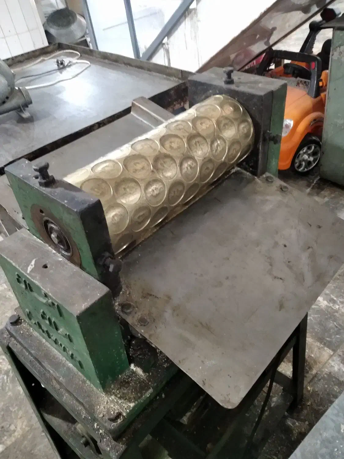 وسایل کارگاه پولکی نبات|فروشگاه و مغازه|بن, |دیوار