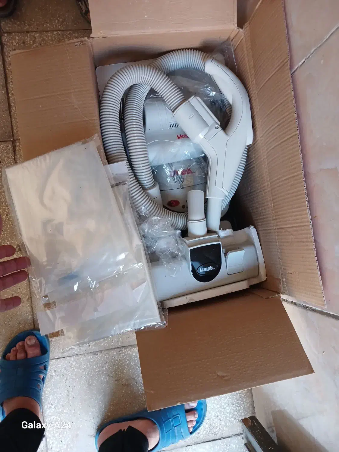 یک عدد جارو برقی|لوازم نظافت|سبزوار, شرق کال میانی|دیوار