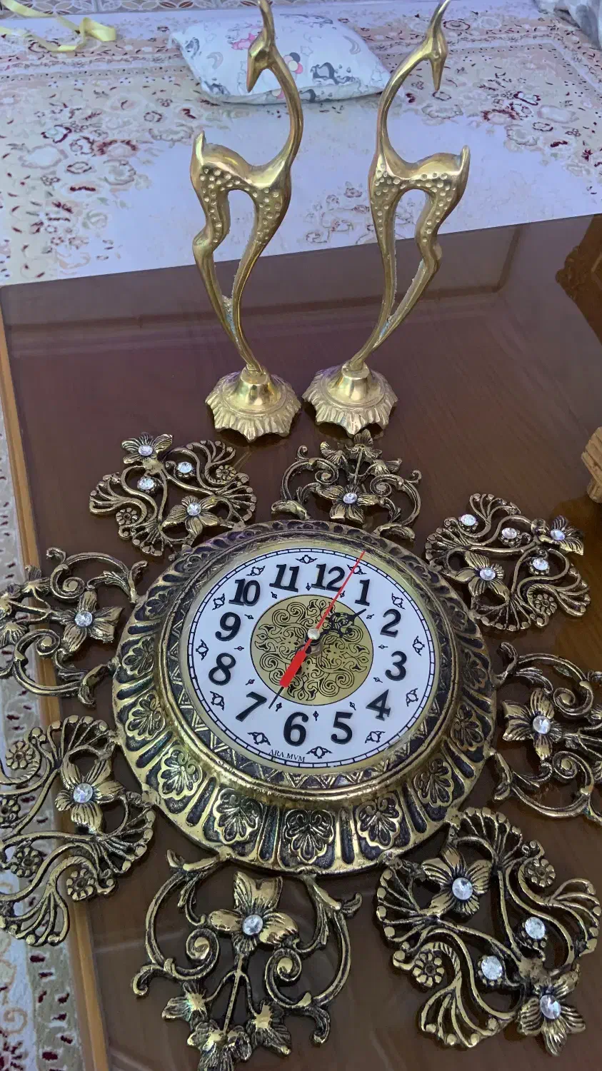 ساعت و دو عدد مجسمه|ساعت دیواری و تزئینی|میاندوآب, |دیوار