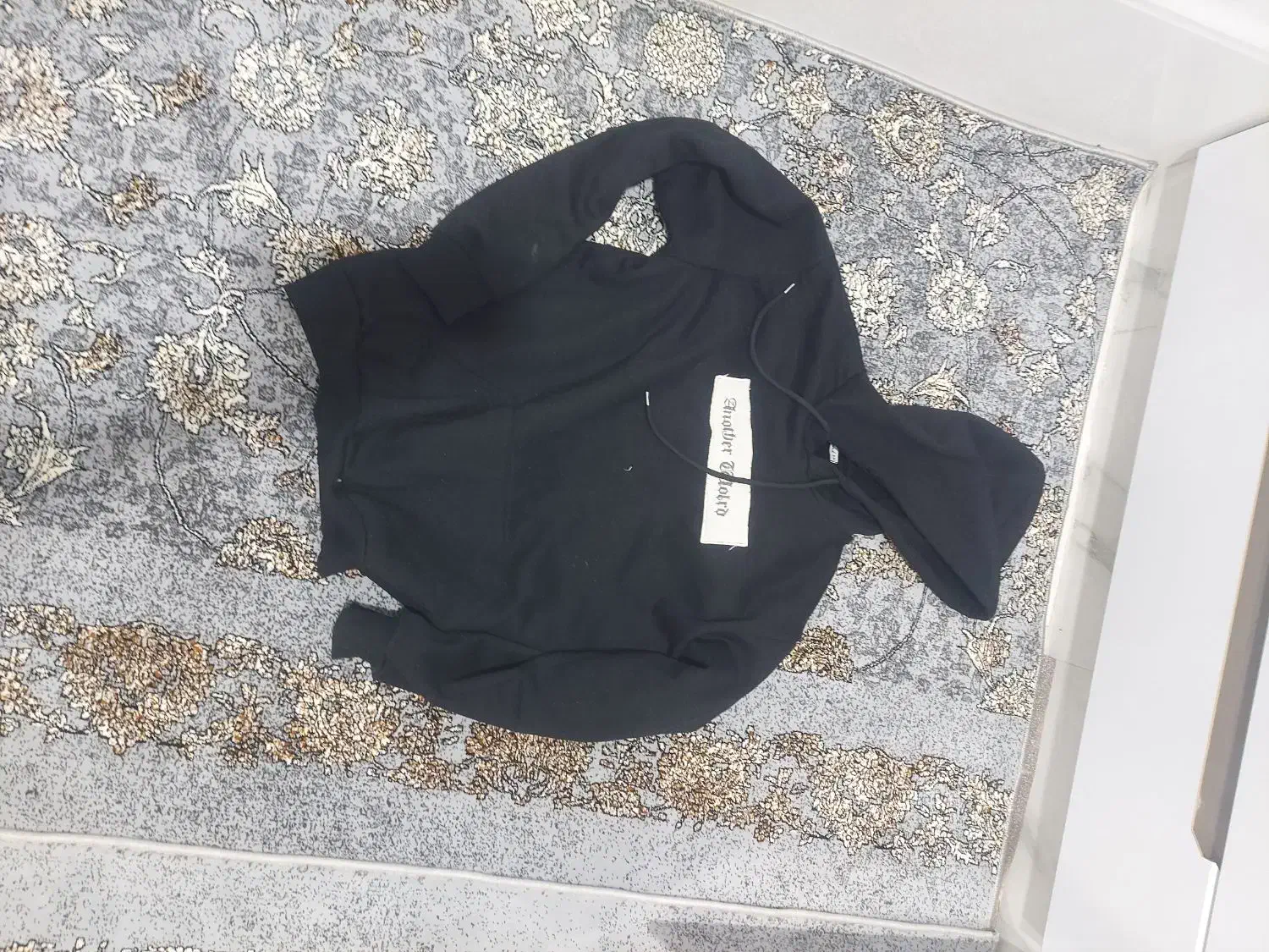 هودی|لباس|ثلاث باباجانی, |دیوار