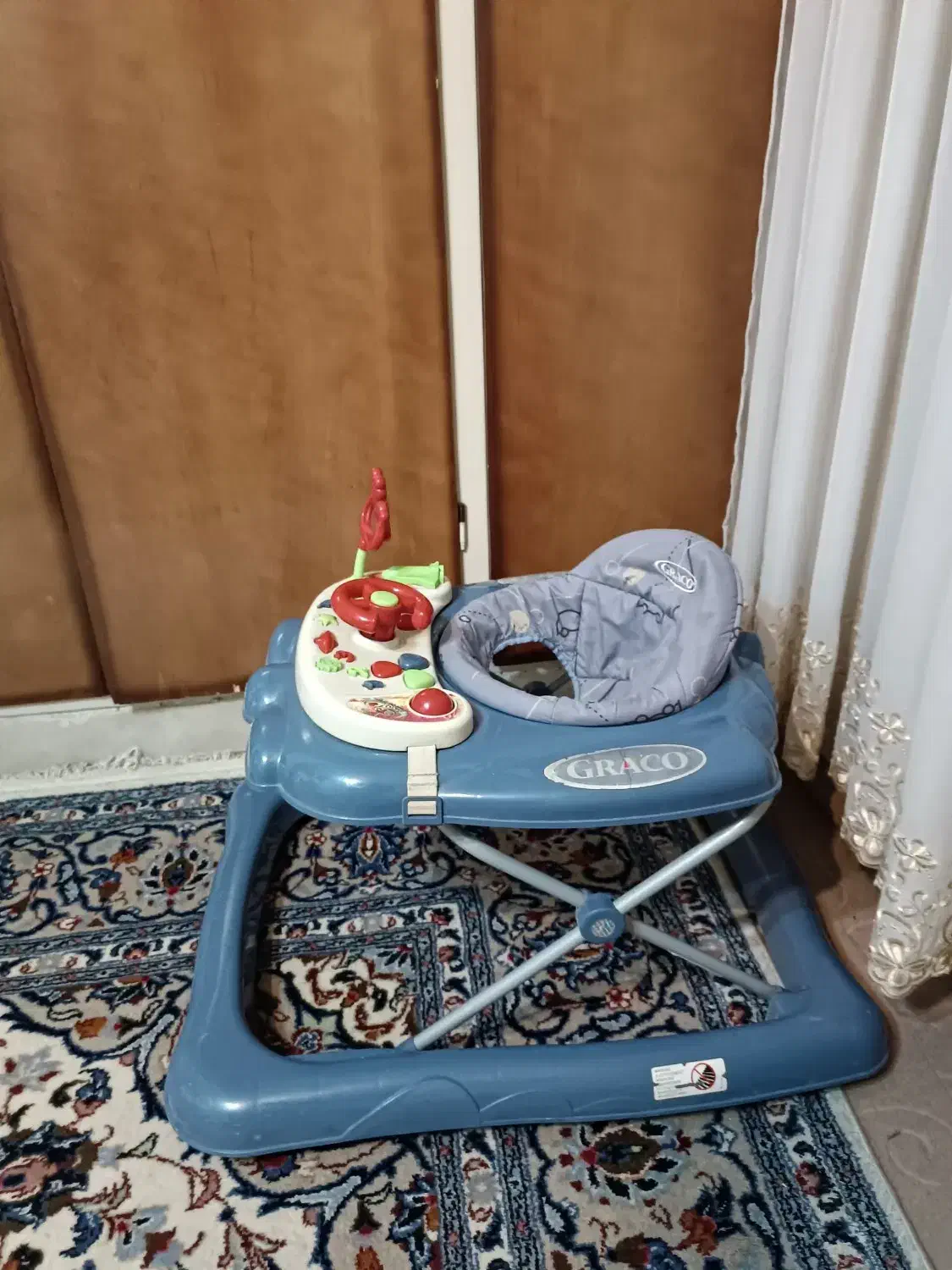 رورویک|اسباب و اثاث بچه|شیراز, قدوسی غربی|دیوار