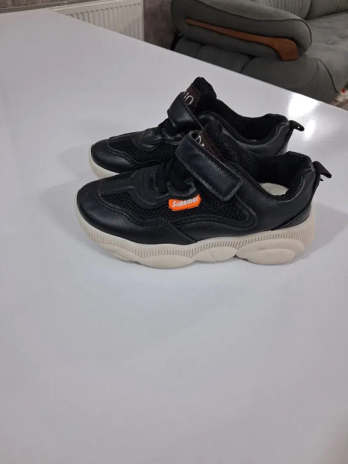 باتخفیف خوب کفش دوجفت نو بقیه درحد خیلی نو هستن|کفش و لباس بچه|مشهد, رده|دیوار