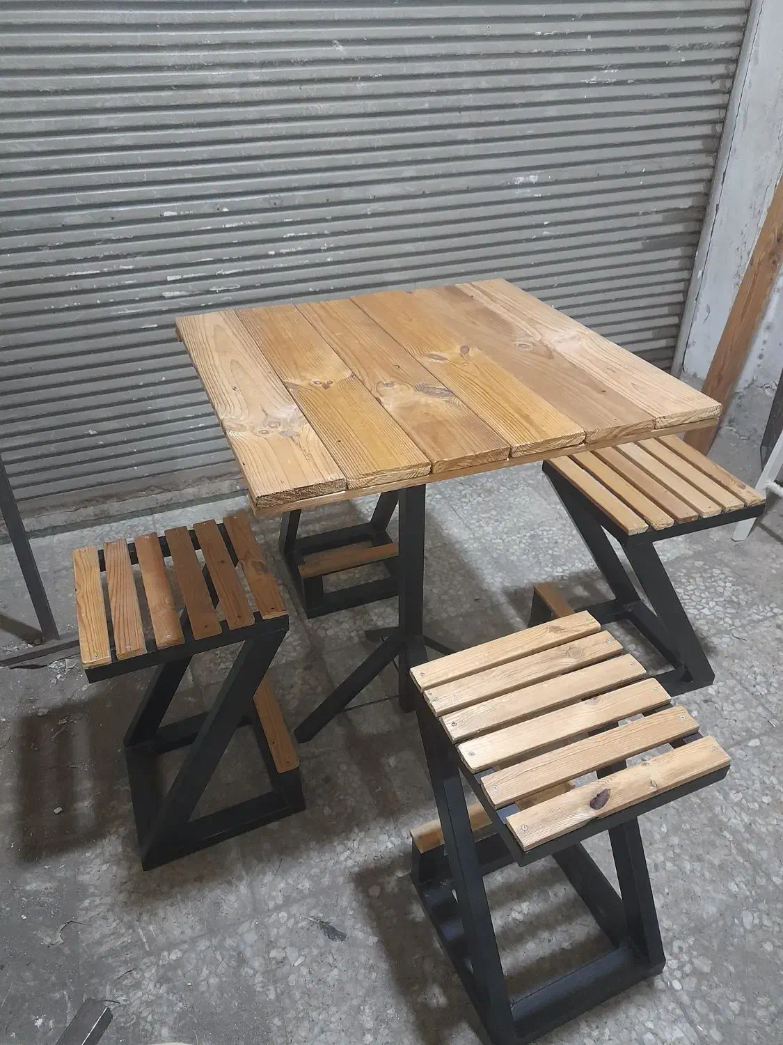 میز صندلی کافه رستوران کلاسیک|خدمات پیشه و مهارت|اسلامشهر, شهرک سعیدیه|دیوار