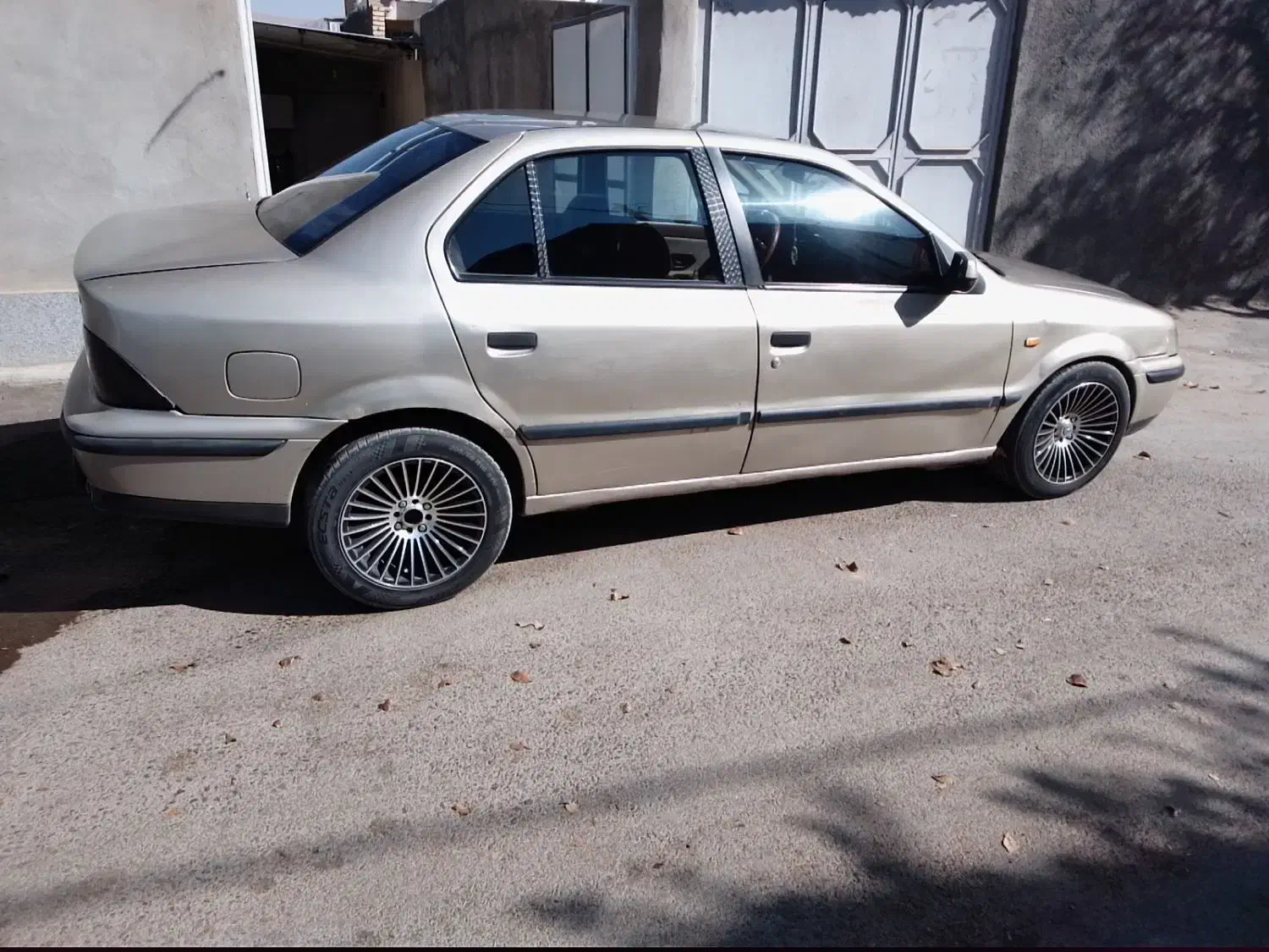 سمند مدل 1381|خودرو سواری و وانت|اراک, |دیوار