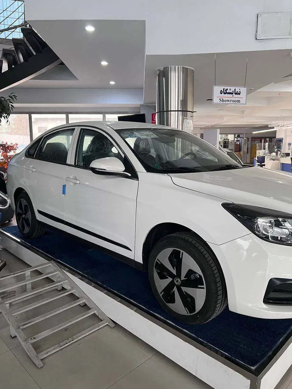 فروش فوری دانگ فنگ E70 صفر|خودرو سواری و وانت|مشهد, رضاشهر|دیوار